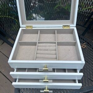 White jewelry box